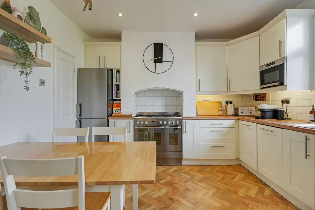 Property photo 1 of 29 Kitchen