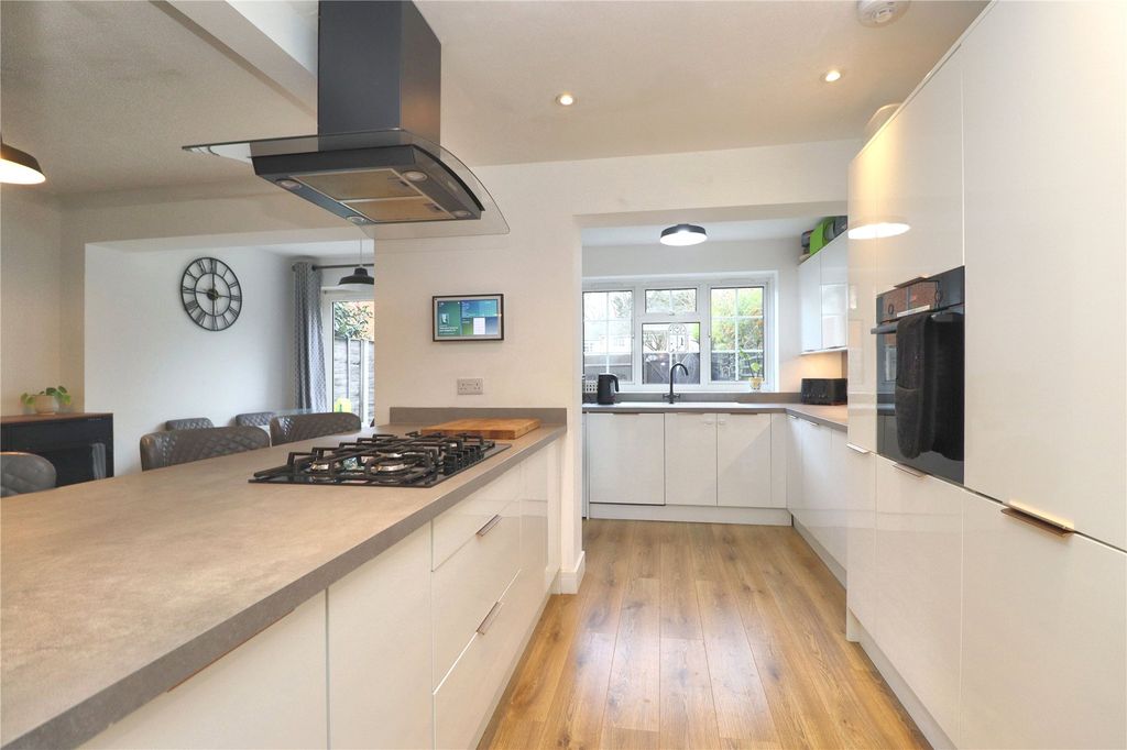 Property photo 2 of 18 Picture No. 05