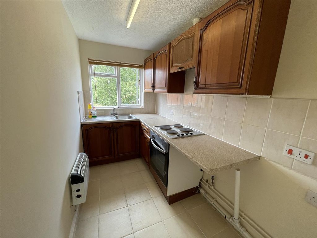 Property photo 3 of 9 Faeae228-1B1F-4C4D-9B66-2C91A5Db8895.Jpeg