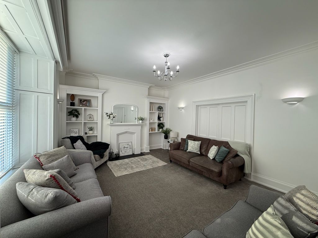 Property photo 2 of 25