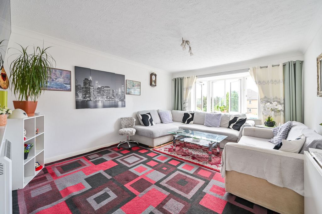 Property photo 2 of 7