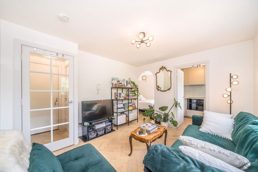Property photo 2 of 6