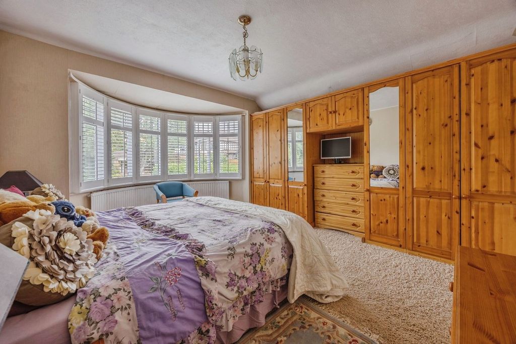 Property photo 3 of 20