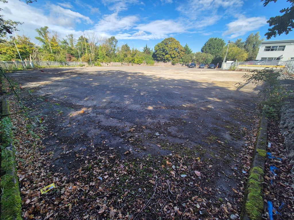 Property photo 3 of 4