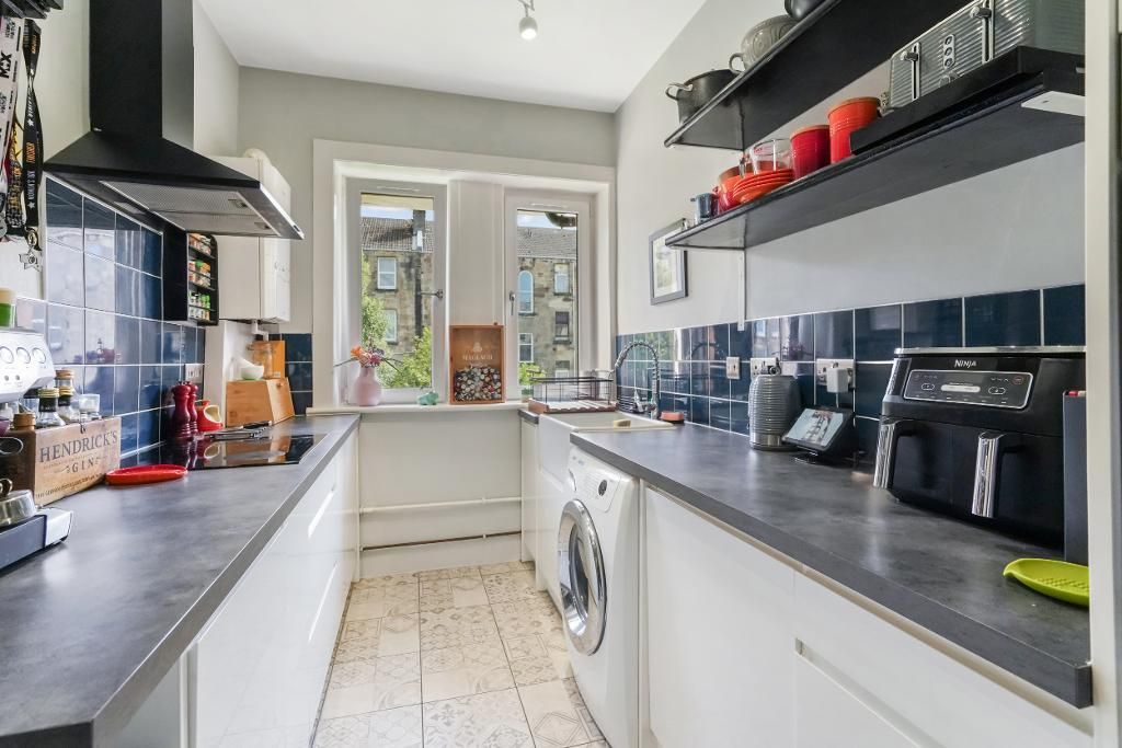 Property photo 3 of 18 Kitchen