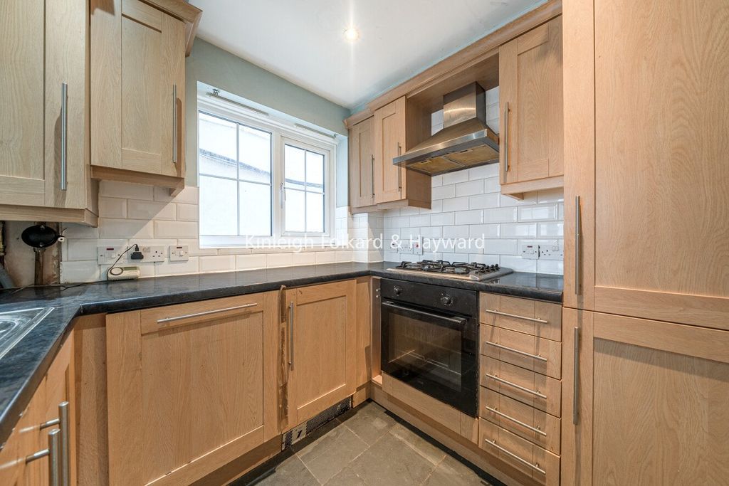 Property photo 3 of 18 Picture No. 04