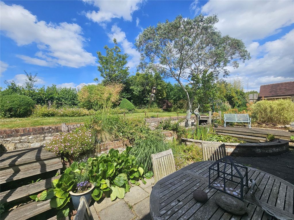 Property photo 2 of 11 Picture No. 03