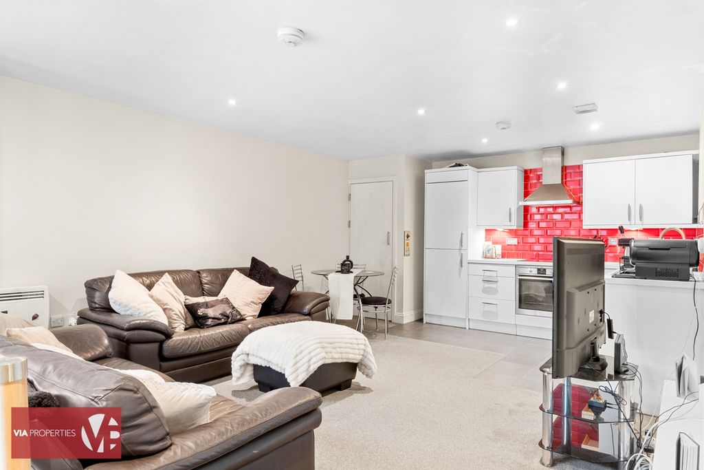 Property photo 3 of 11 Photo 5