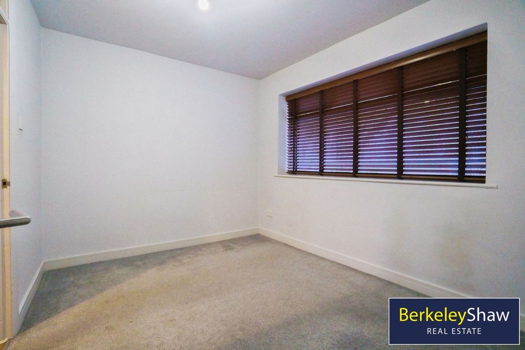 Property photo 3 of 13 Bedroom 1