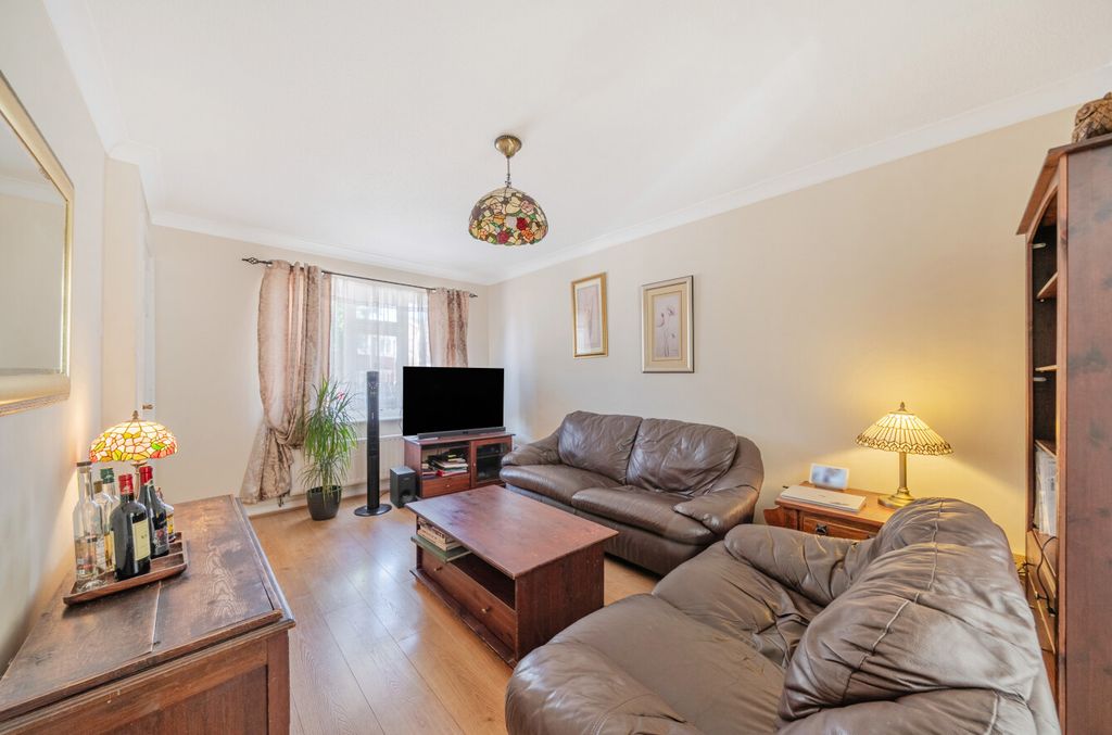 Property photo 2 of 21 1498981-19-6A6c88...