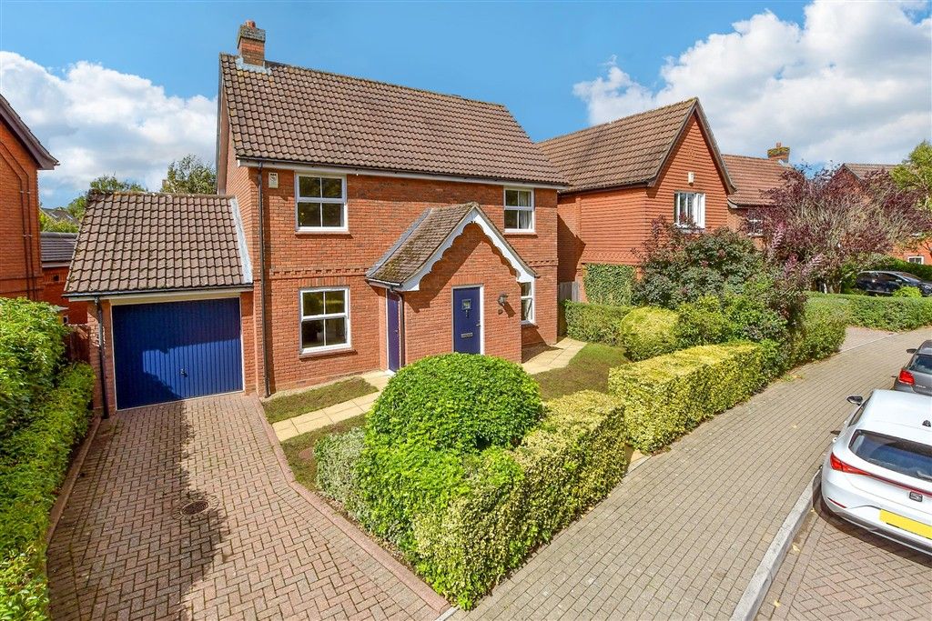 Property photo 3 of 11 External (Brochure)