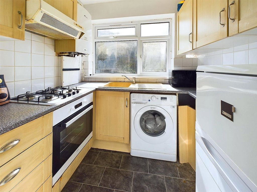 Property photo 3 of 7 Picture No. 04