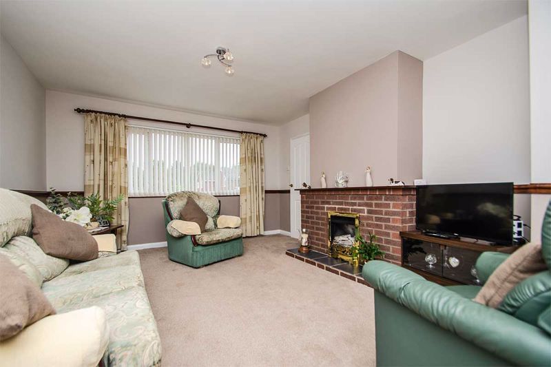Property photo 2 of 25 Photo 12