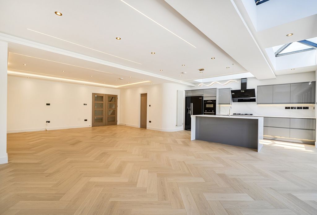 Property photo 2 of 22 1471504-19-6A3149...