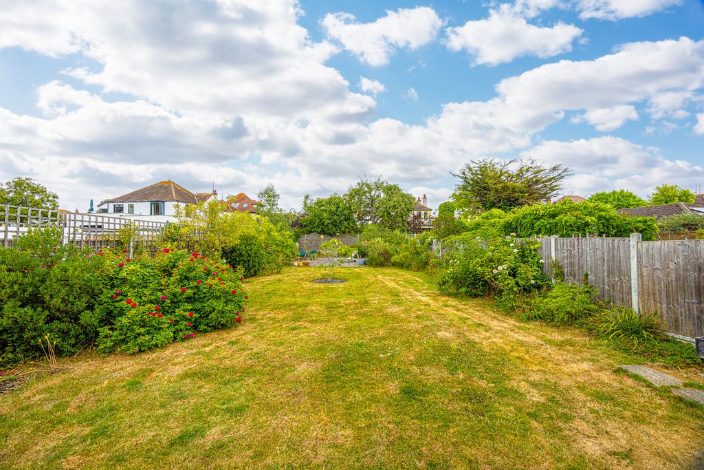 Property photo 3 of 36