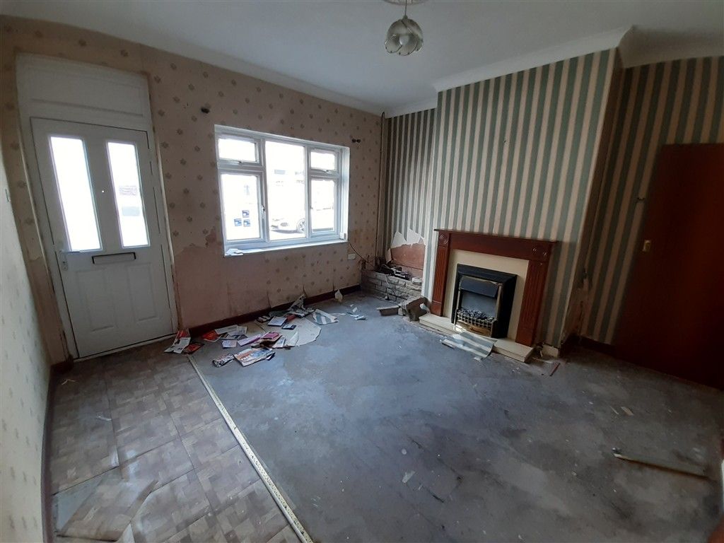Property photo 3 of 9