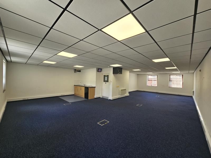 Property photo 2 of 12 No4 1st Floor Office
