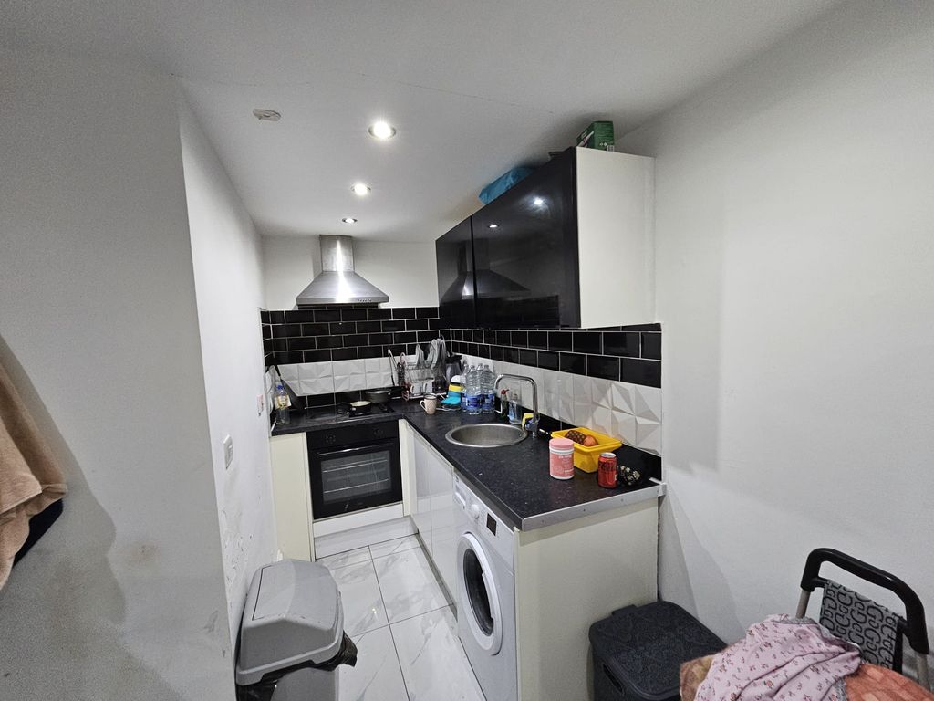 Property photo 2 of 3