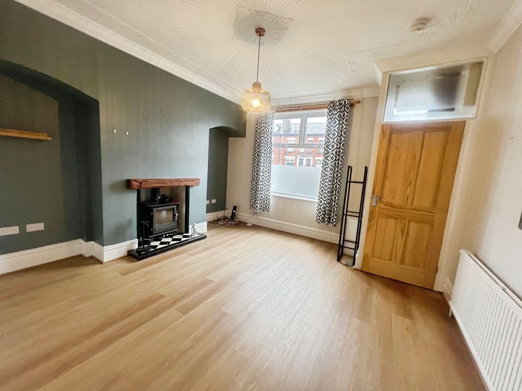 Property photo 2 of 17 Photo 7