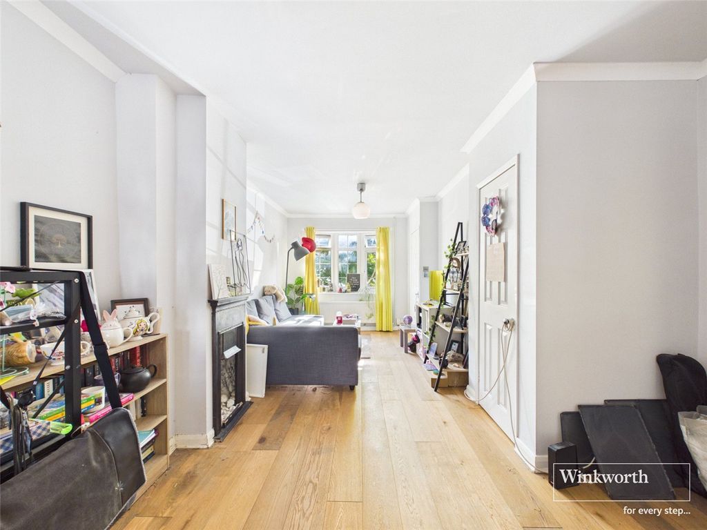 Property photo 3 of 17 Picture No. 04