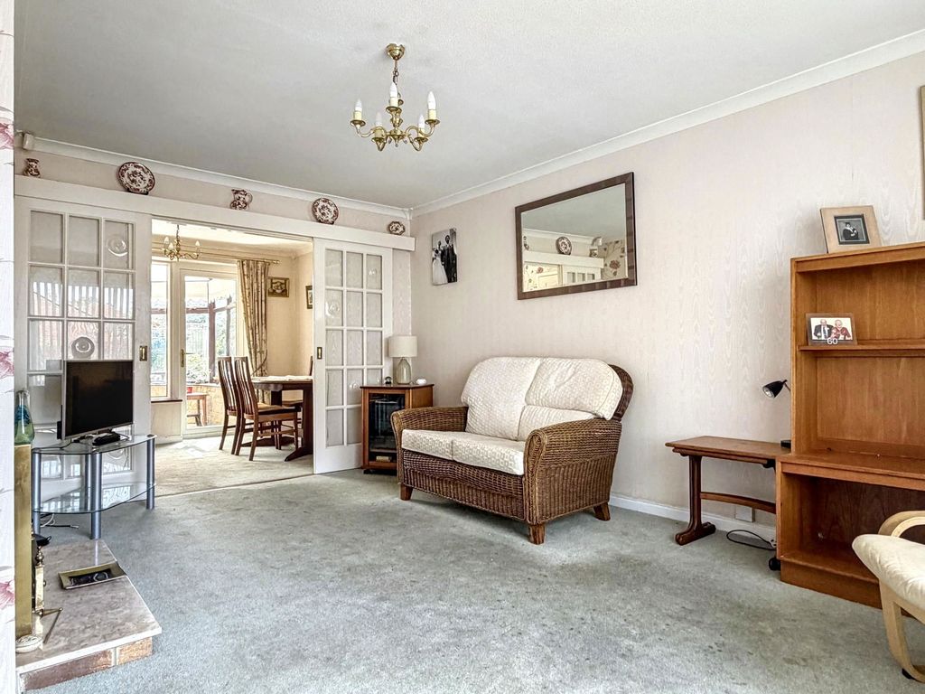 Property photo 2 of 33