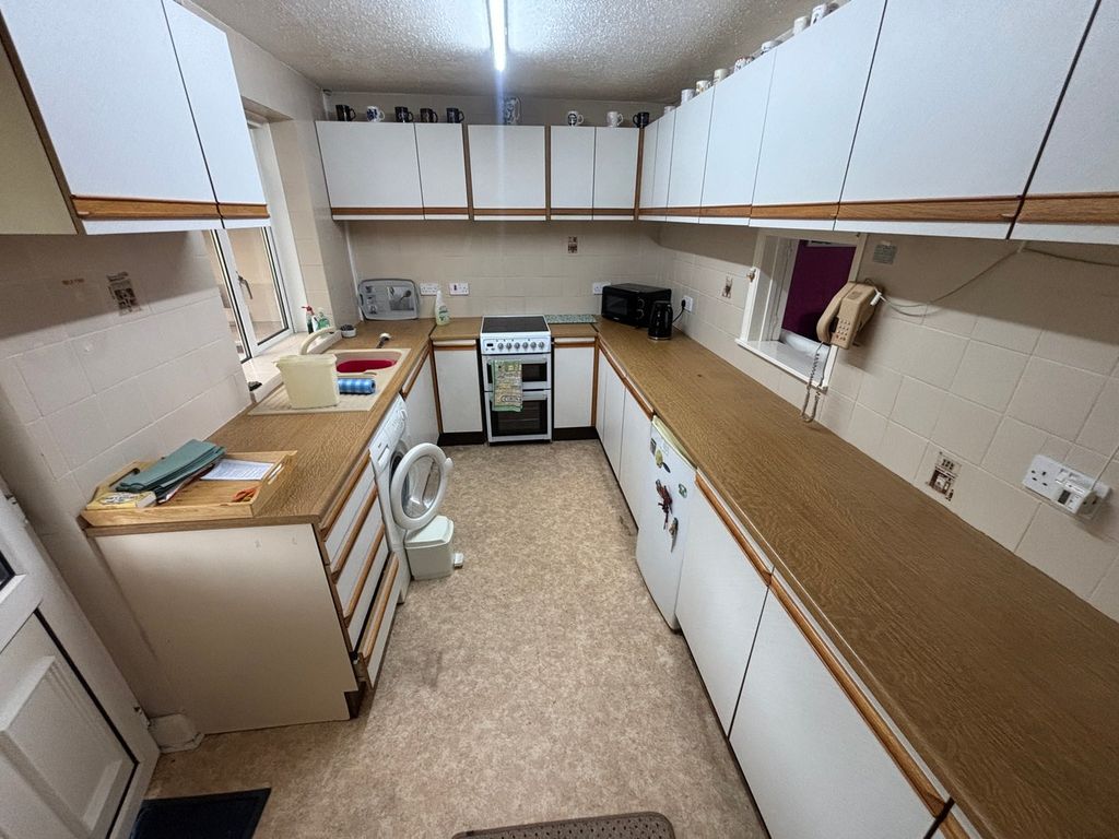 Property photo 3 of 20