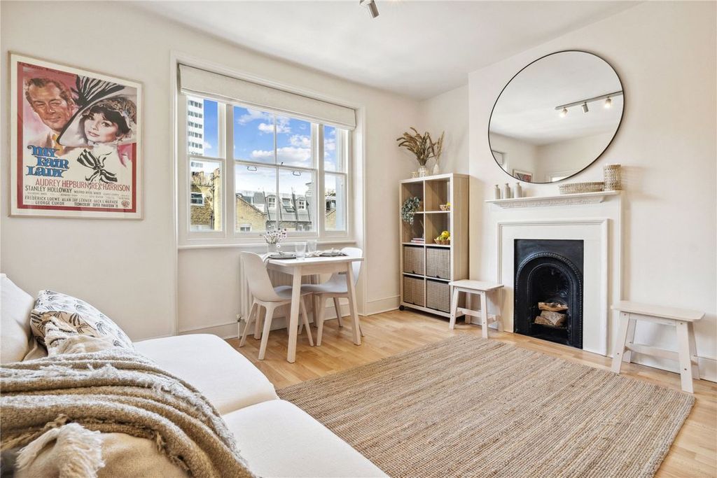 Property photo 1 of 6