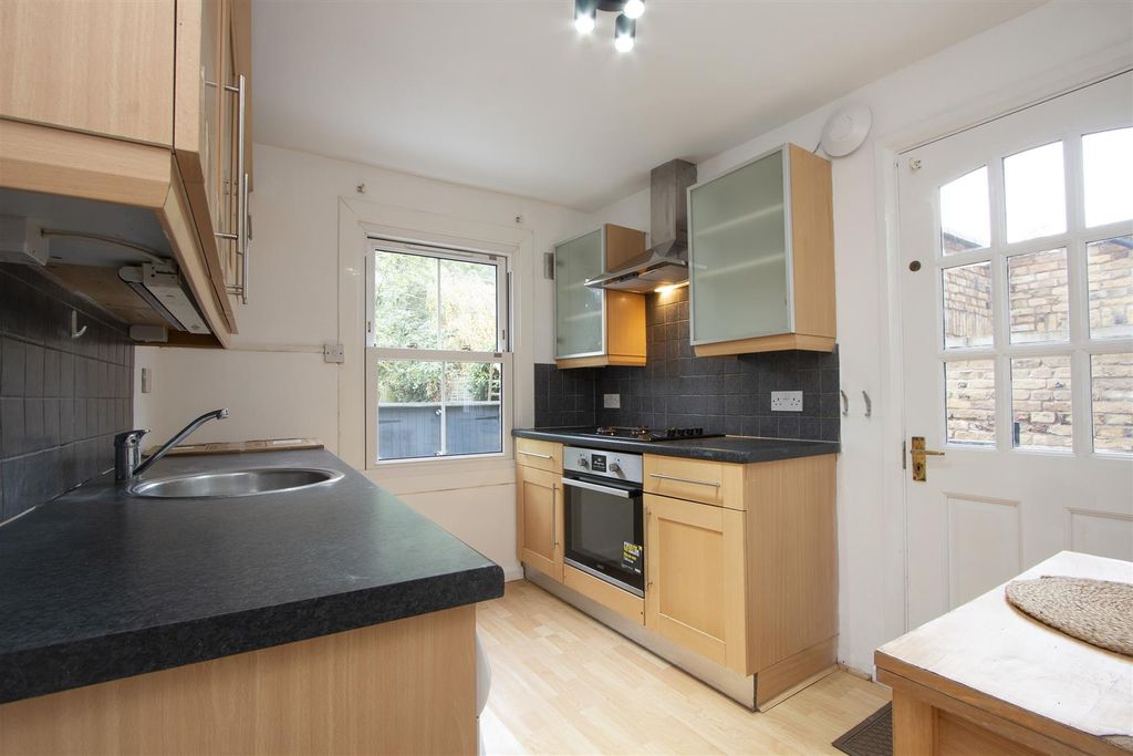 Property photo 3 of 8 Flat 1, 66, Longley Road Sw17 Kitchen 1.Jpg