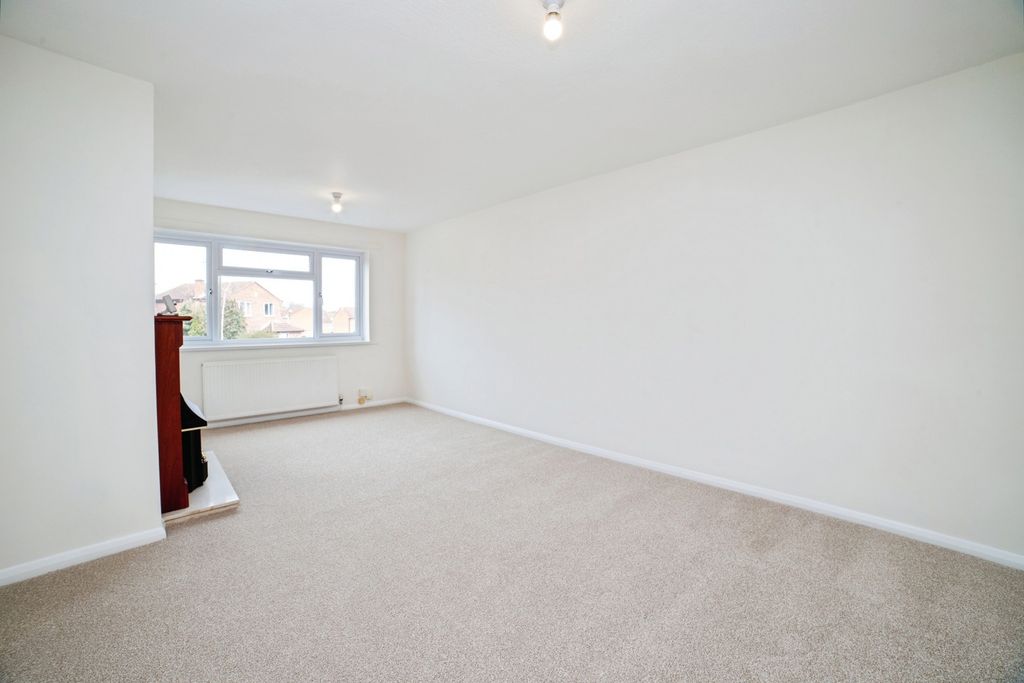 Property photo 3 of 14 Lounge Diner