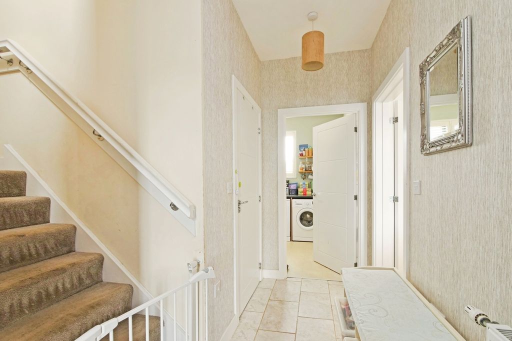 Property photo 2 of 12 Hallway