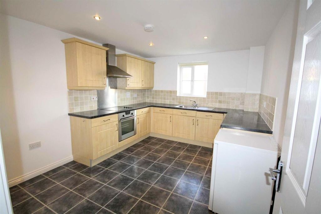 Property photo 2 of 5