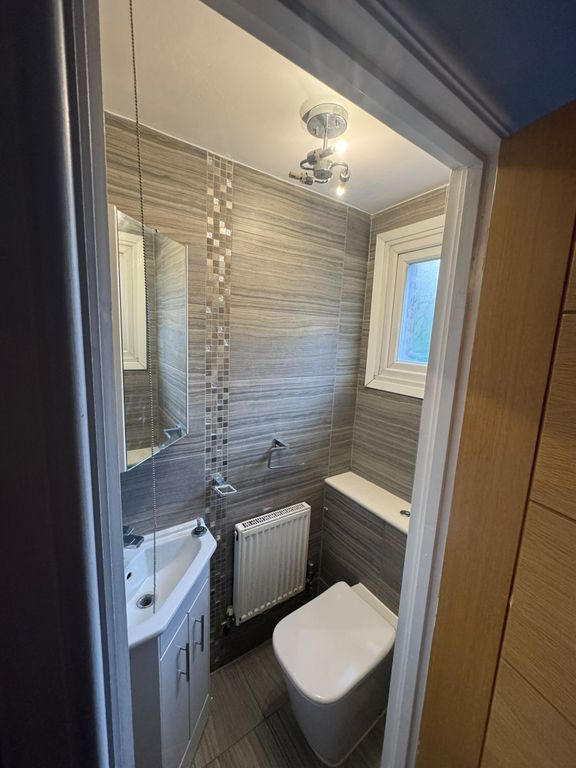 Property photo 3 of 23