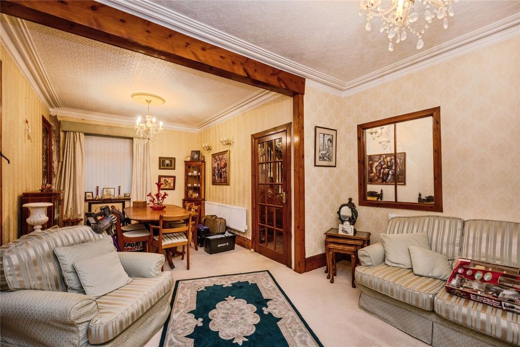 Property photo 3 of 19 Picture No. 14