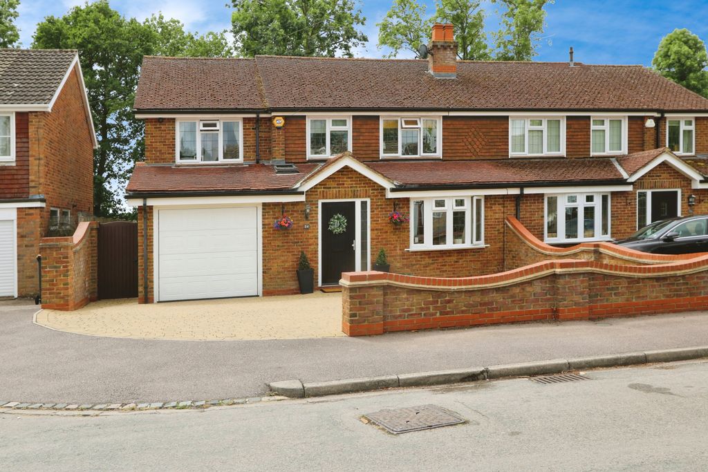 Property photo 1 of 31