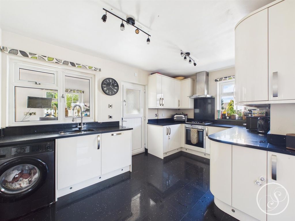 Property photo 2 of 42 Kitchen