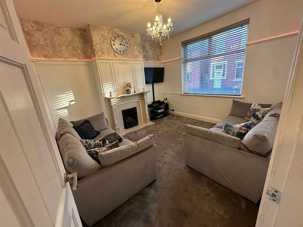 Property photo 3 of 24