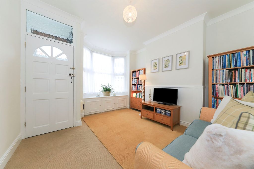 Property photo 3 of 12