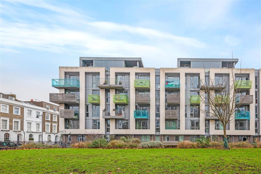 Property photo 2 of 15 15-Efa882062-Jj-Hmf-Blackthorn Av-63-Logo.Jpg