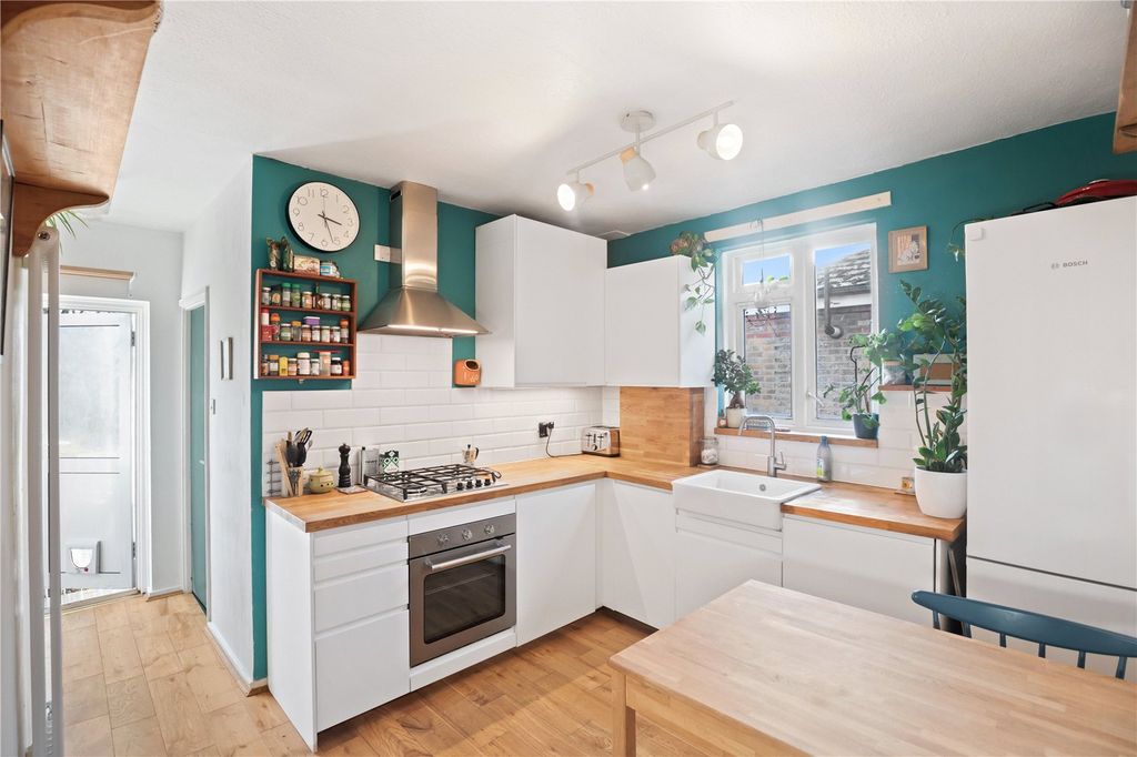 Property photo 3 of 12 Picture No. 13