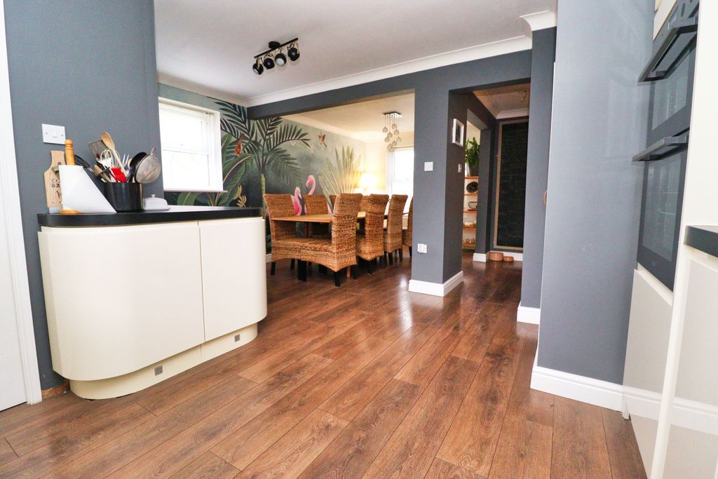 Property photo 2 of 24 Img_5220