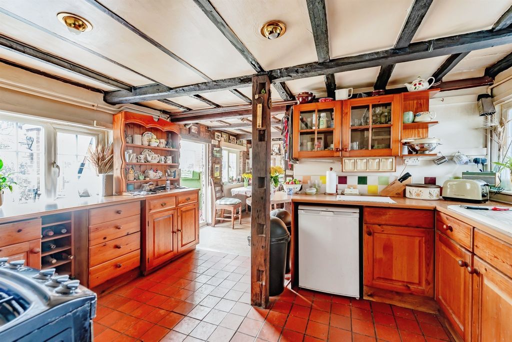 Property photo 1 of 20