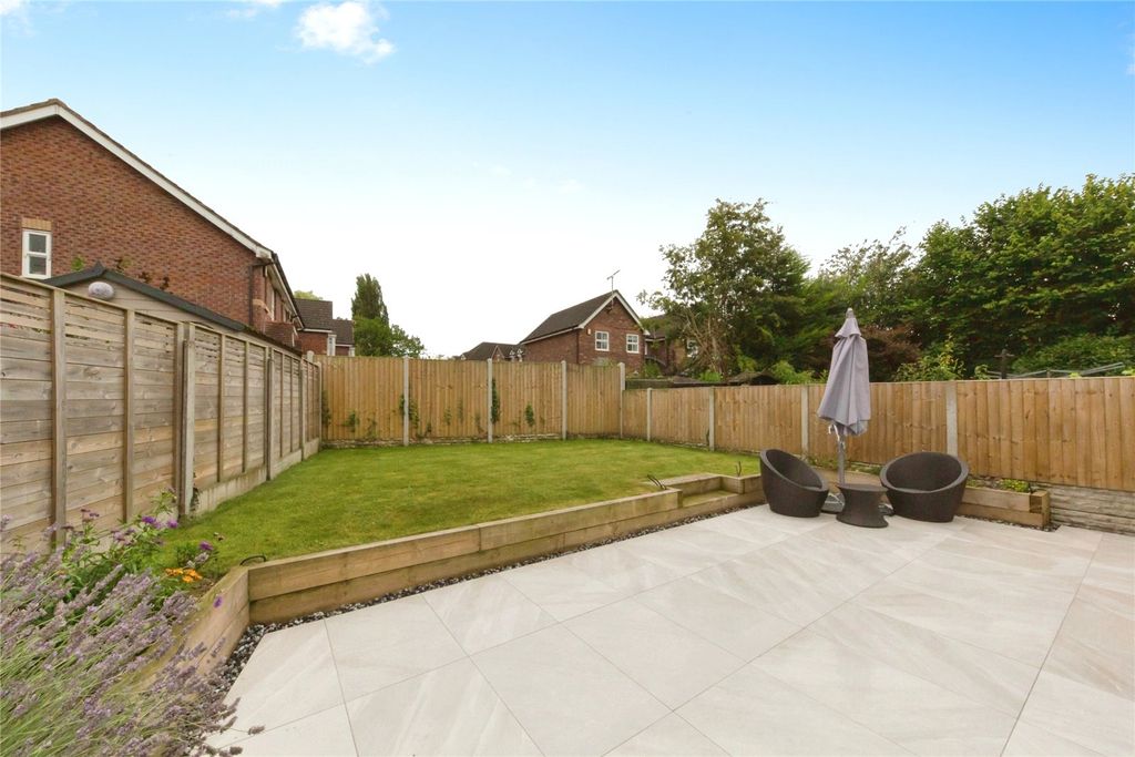 Property photo 3 of 23 Picture No. 21