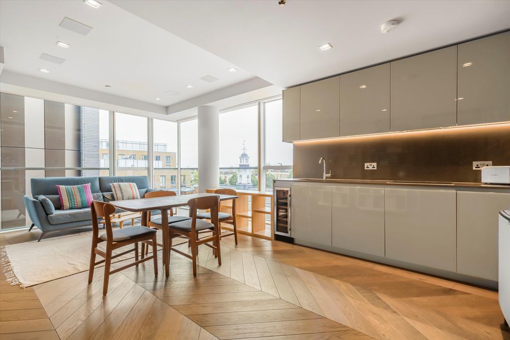 Property photo 1 of 7 Image