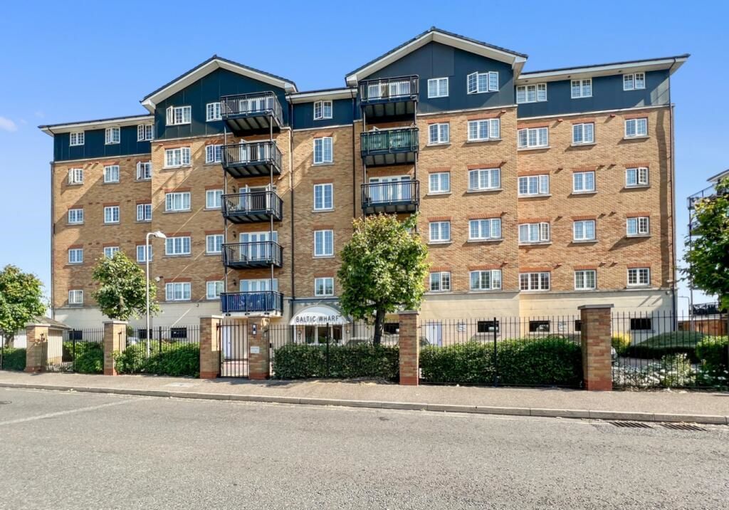 Property photo 1 of 8