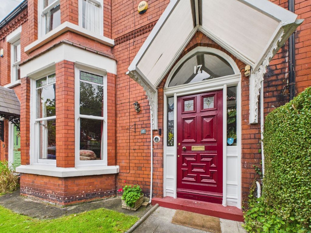 Property photo 2 of 34