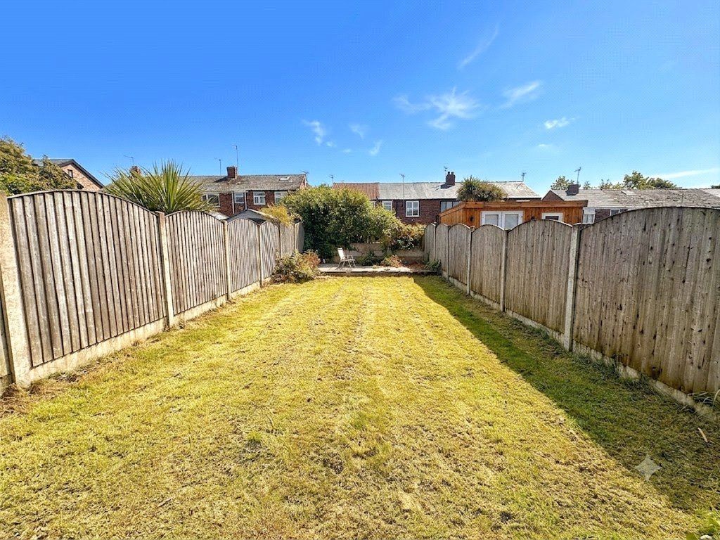 Property photo 2 of 14 Picture No. 18