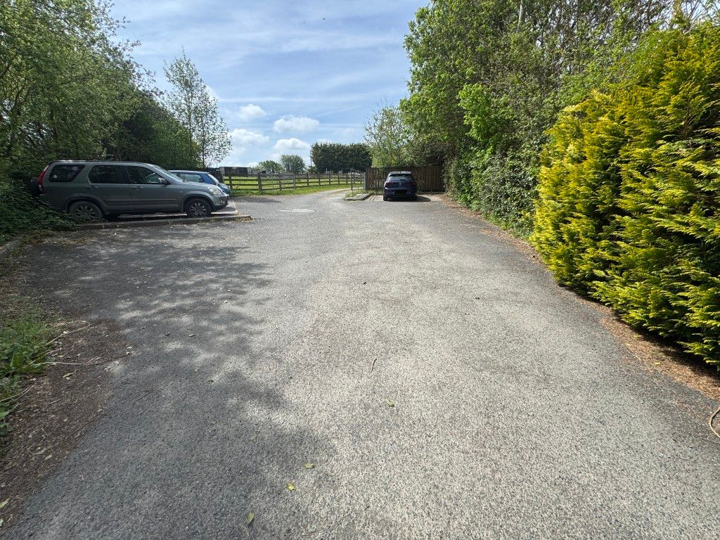 Property photo 2 of 3 Roadway