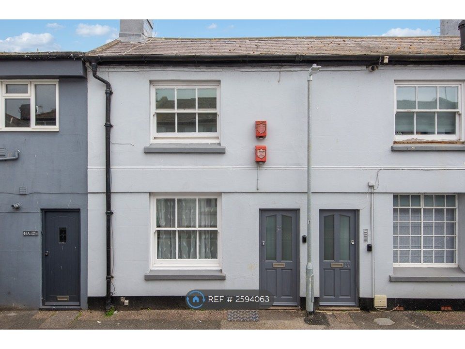 Property photo 2 of 22