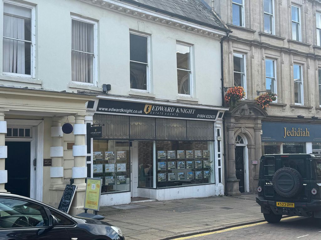 Property photo 1 of 1 8 George Row Front.Jpg