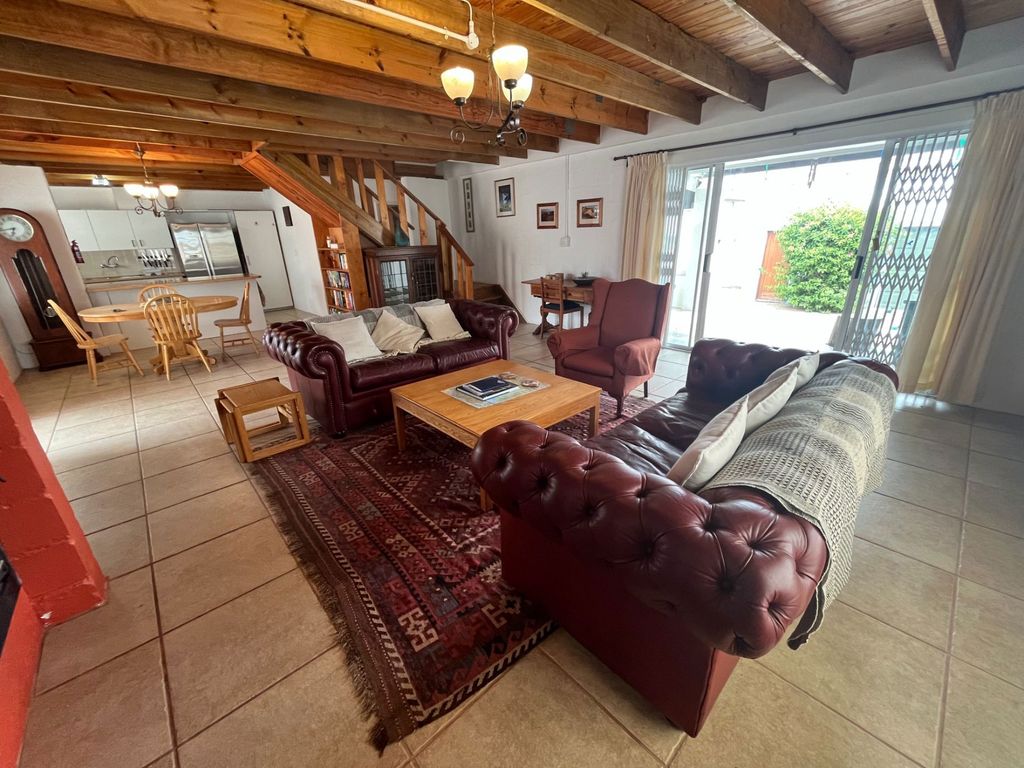 Property photo 2 of 34 1Sw1708263